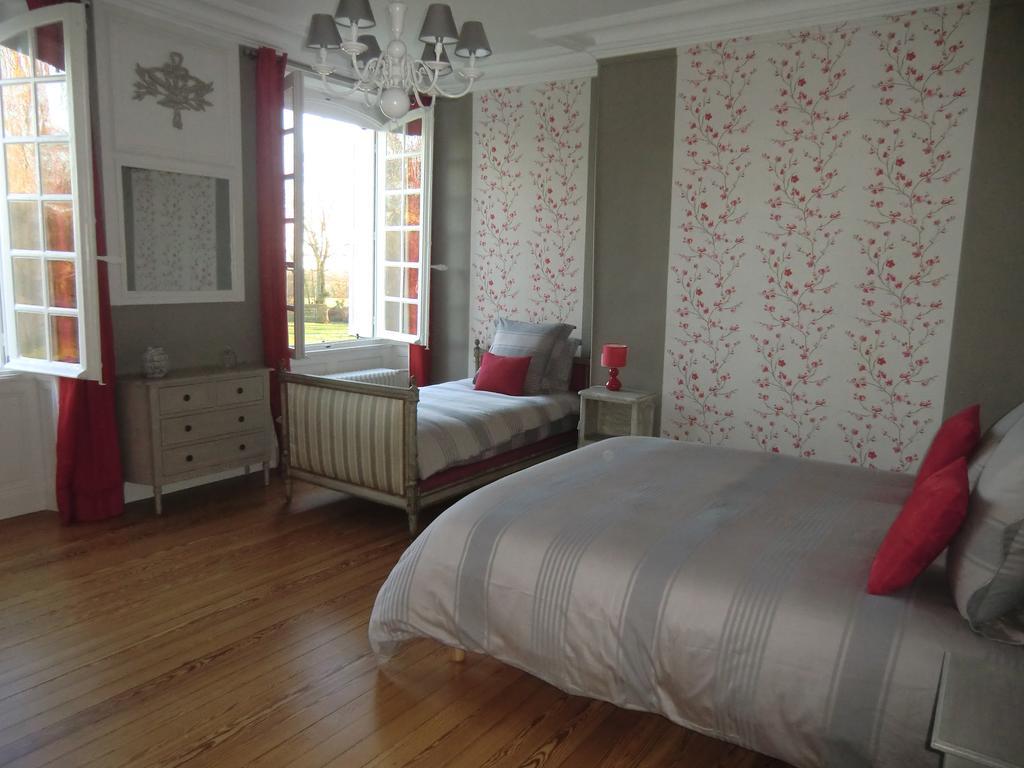 Hotel Chateau De Maillot Bonneville-la-Louvet Zimmer foto